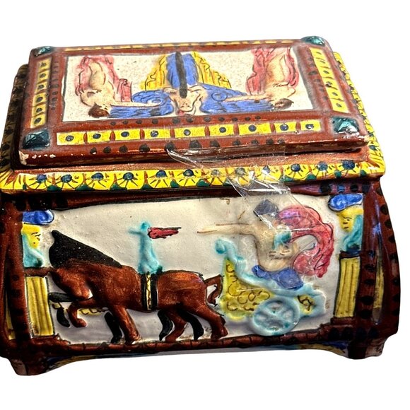 Vintage Italian Faience Trinket Box Capodimonte Style Roman Mythology Inspiratio - Picture 2 of 16